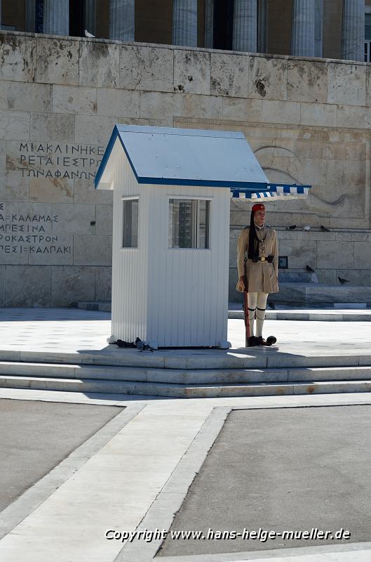 Euzone in front of the Hellenic Parliament